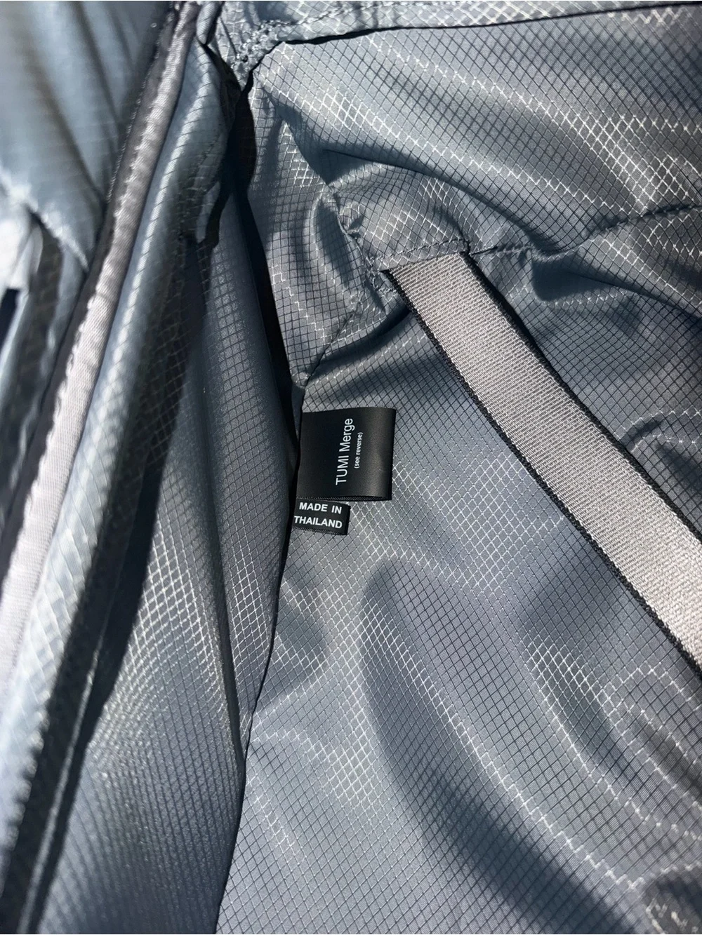 Tumi Merge Continental Front Lid 4 Wheeled Carry on Grey/Black